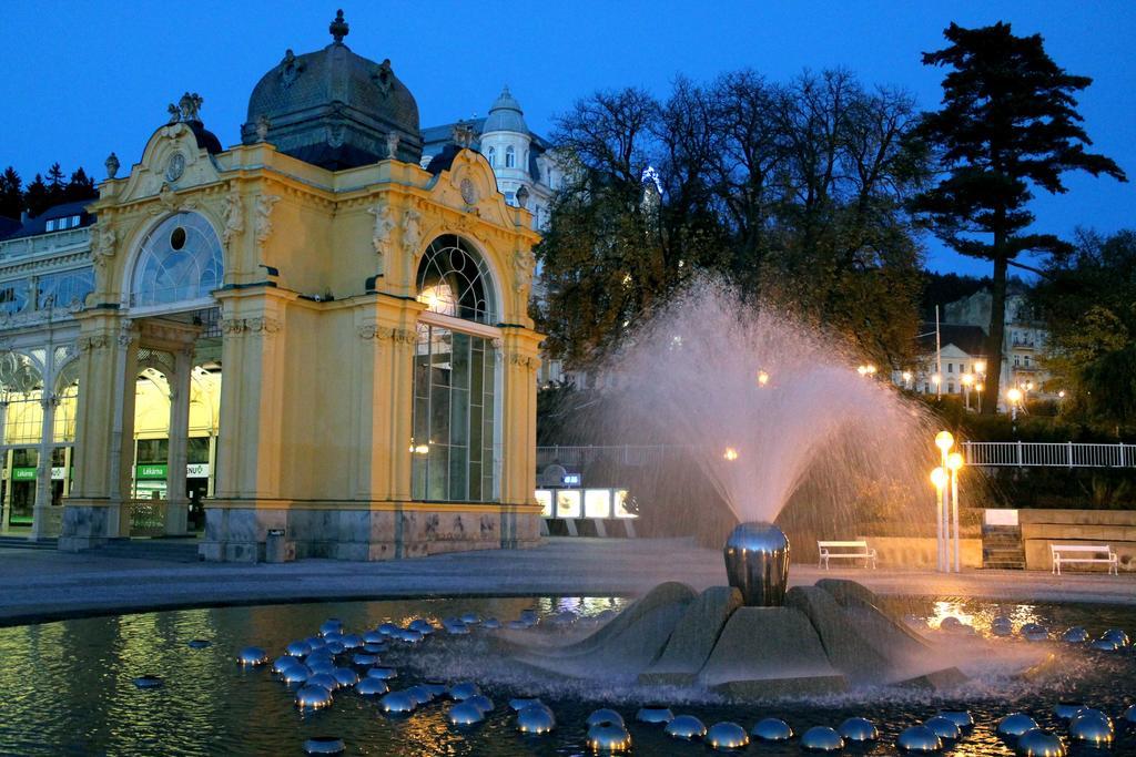 Pension A Restaurace Filip II Mariánské Lázně Kültér fotó