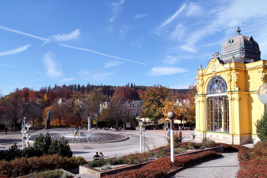 Pension A Restaurace Filip II Mariánské Lázně Kültér fotó